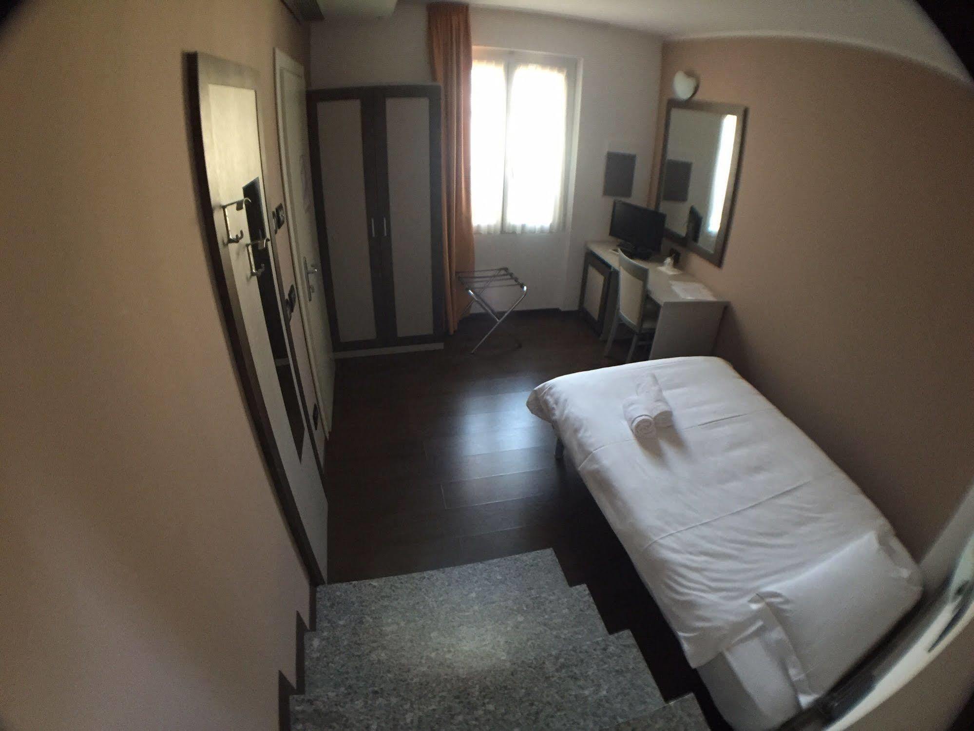 Hotel Lago Di Como Colico Dış mekan fotoğraf